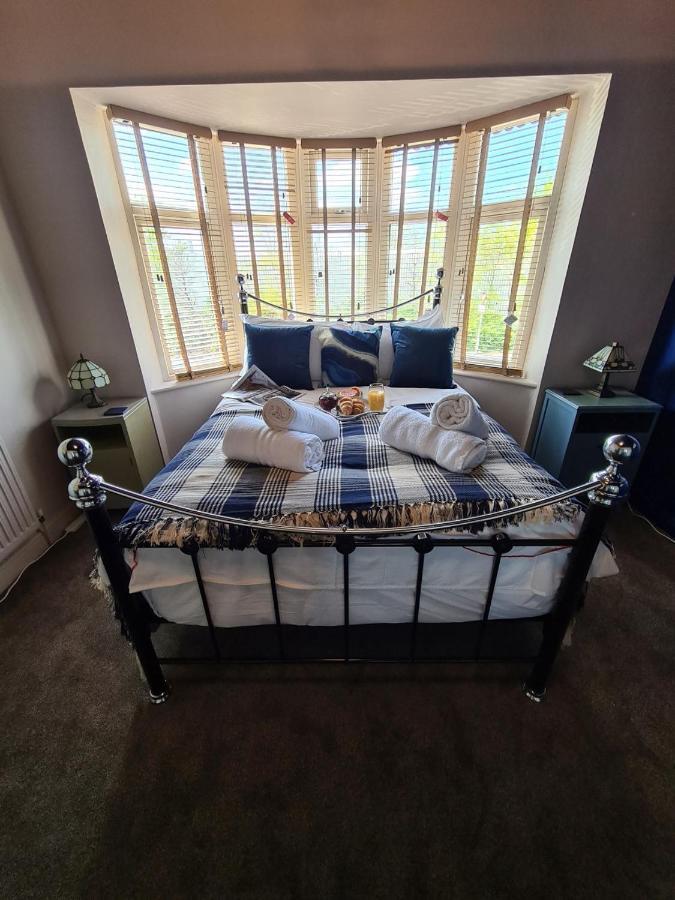 Rumer Hill House A Unique Boutique Styled Place To Stay In Cannock Close To A5 The Mcarthur Glen Outlet Great Wyrley Dış mekan fotoğraf